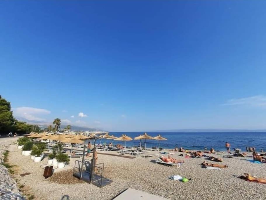 Bright And Colourful Apartment Luce -Sandy Beach 스플리트 외부 사진